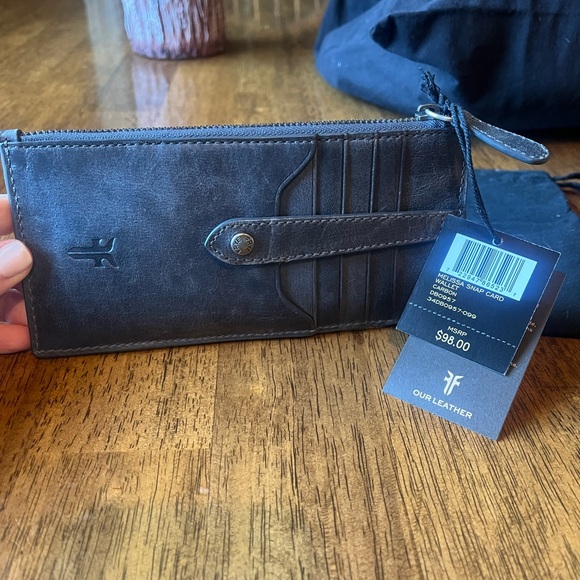 Brand New Frye Carbon Melissa Snap Leather Wallet - Picture 4 of 4
